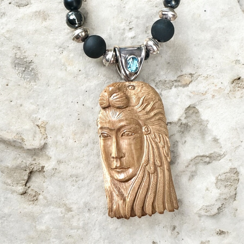 Fossil ivory Alaska intricately handcarved otter goddess Sterling necklace beads - Picture 5 of 15